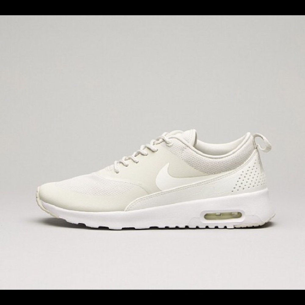 Nike AirMax Thea Light Bone 8.5 NIB